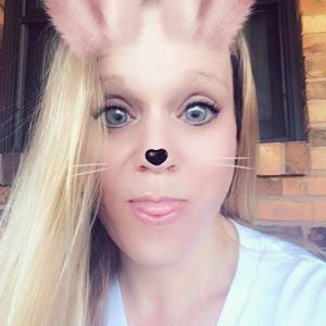 Meet your Posher, Annie